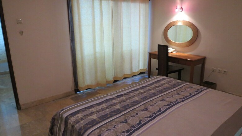 Aparthotel Beachfront Suite Alit