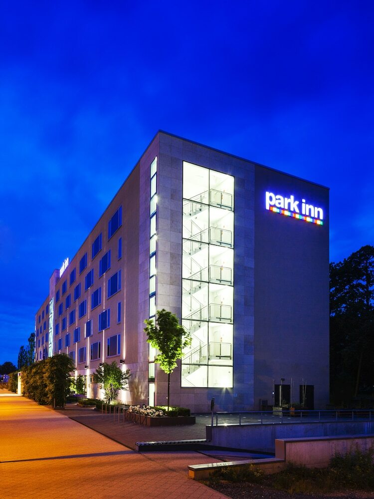 Park Inn By Radisson Frankfurt Airport Hotel