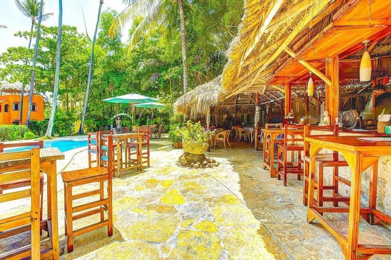 Aparthotel Los Corales Villas Ocean Front