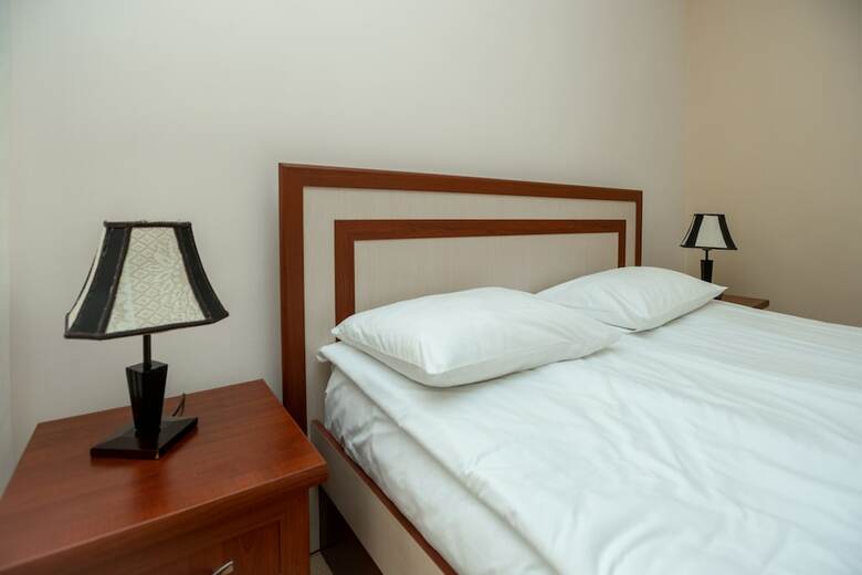 Ariana Family Hotel