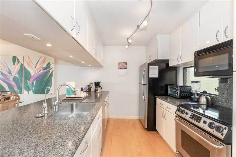 Paki Maui 422 - Two Bedroom Condo