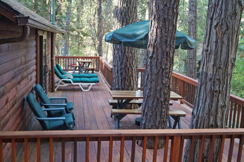 Cabana Squirrel's Nest