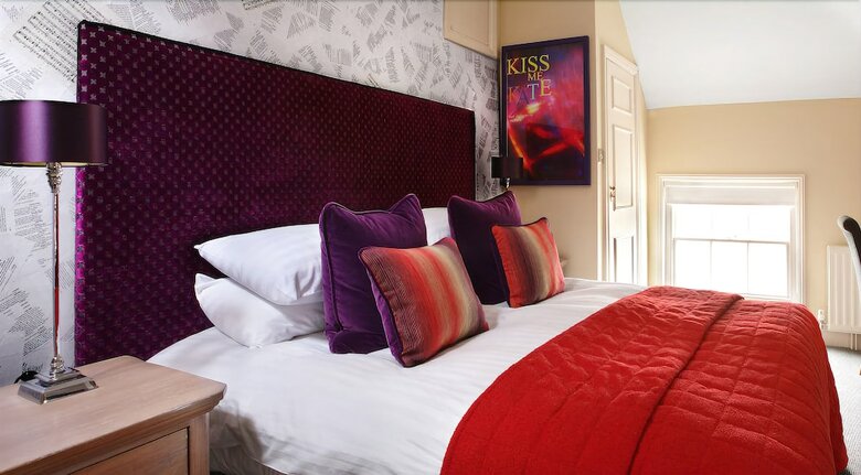 Chichester Harbour Hotel