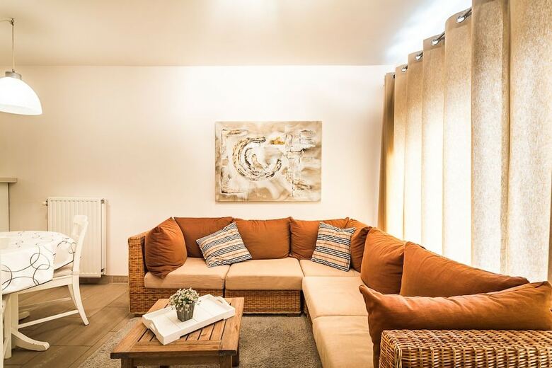 Apartamentos Gaston Lejeune 304