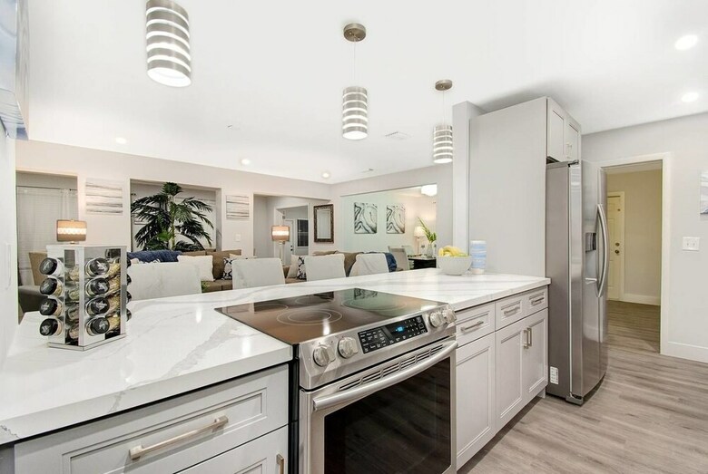 Comfortable Luxurious Home Min To Beach W/hottub
