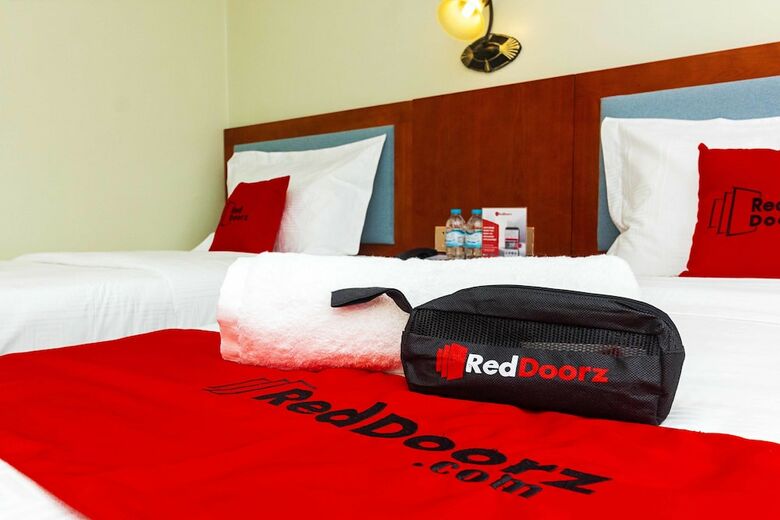Hotel Reddoorz Premium @ Mabolo Cebu 2