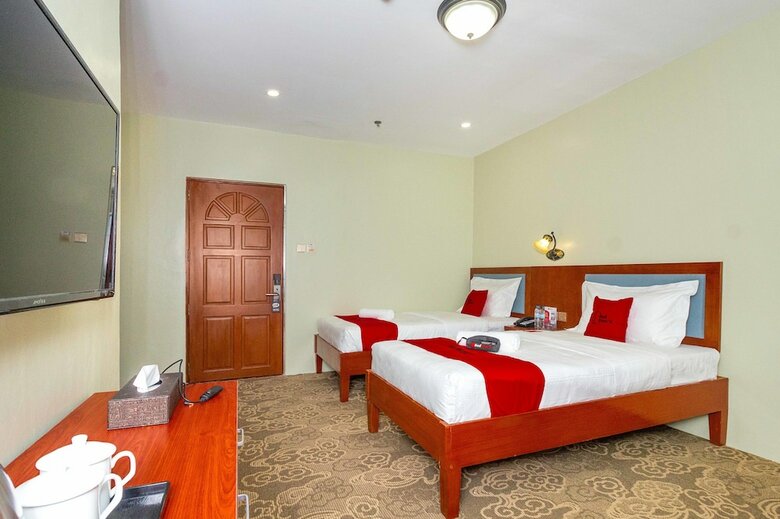 Hotel Reddoorz Premium @ Mabolo Cebu 2