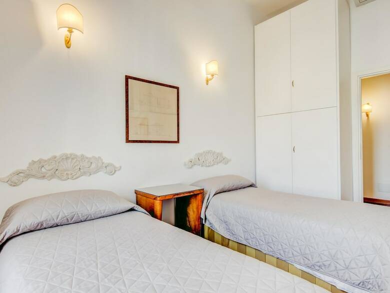 Rsh Bernini Luxury Panoramic Apartment