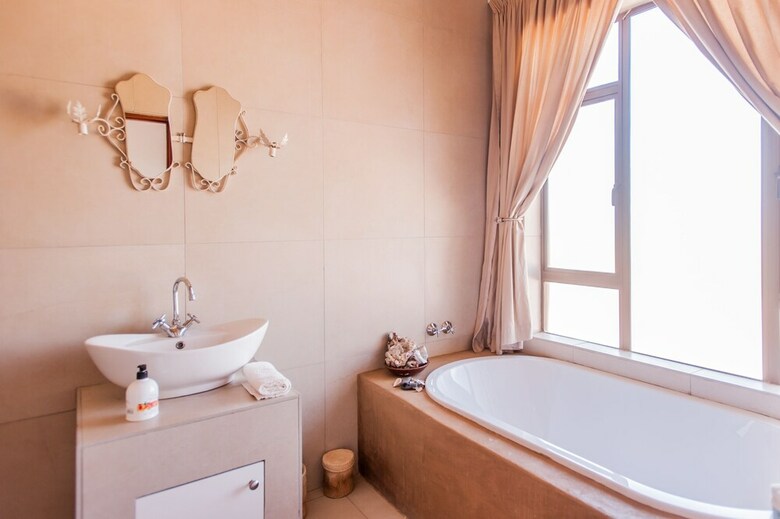 Villa R'new Pecan Farm & Wellness Centre