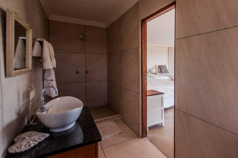 Villa R'new Pecan Farm & Wellness Centre