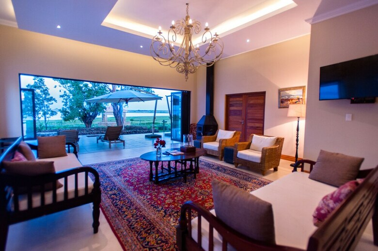 Villa R'new Pecan Farm & Wellness Centre