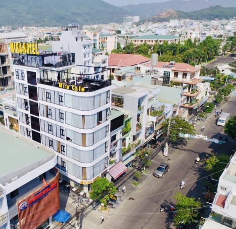 Mira Hotel