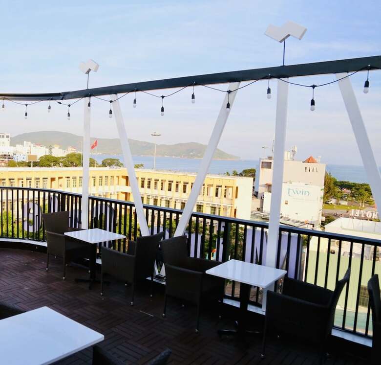 Mira Hotel