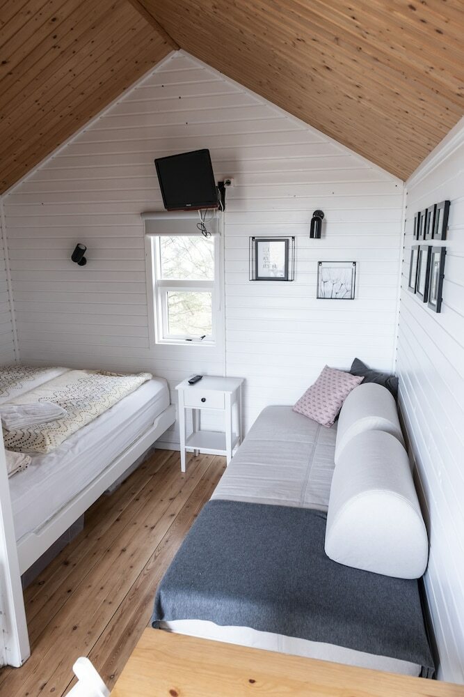 Sm�rat�n Farm Eco Lodges