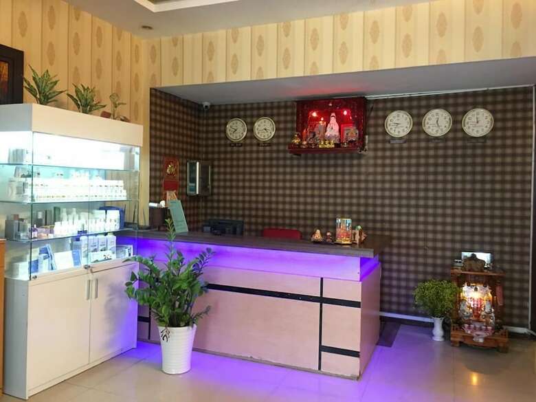 Oyo 627 Long Son Hotel
