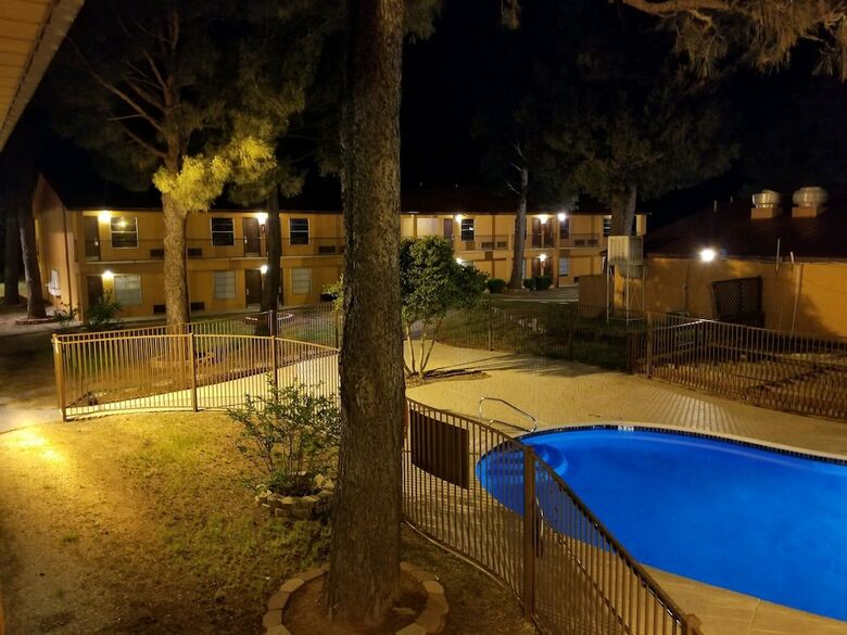 Motel Sweetwater Inn