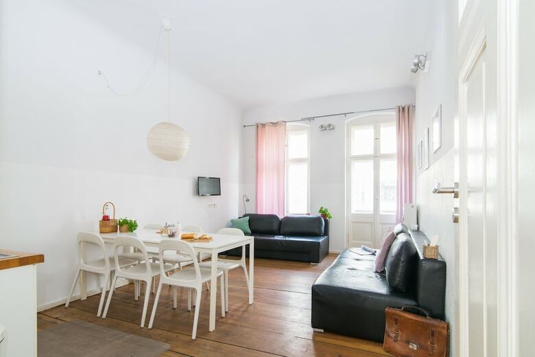 Apartments Elpilar Friedrichshain