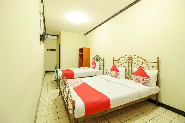 Oyo 249 Hotel Astria Graha