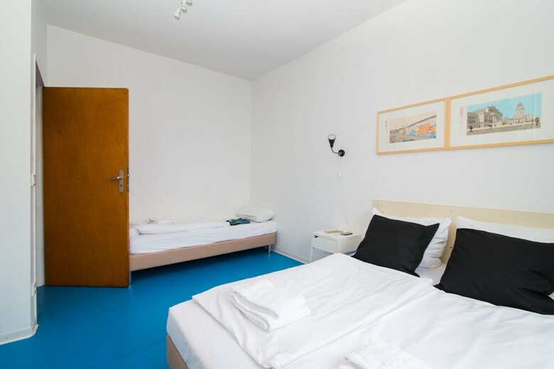 Apartments Elpilar Wedding
