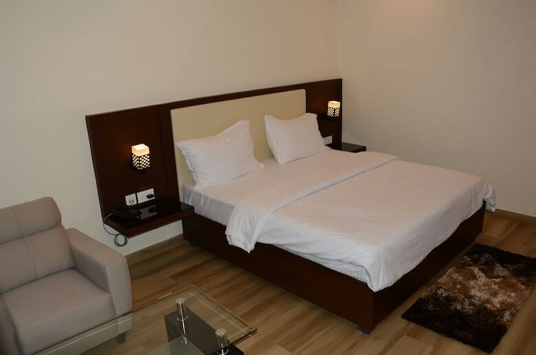 Hotel Karunya Residency
