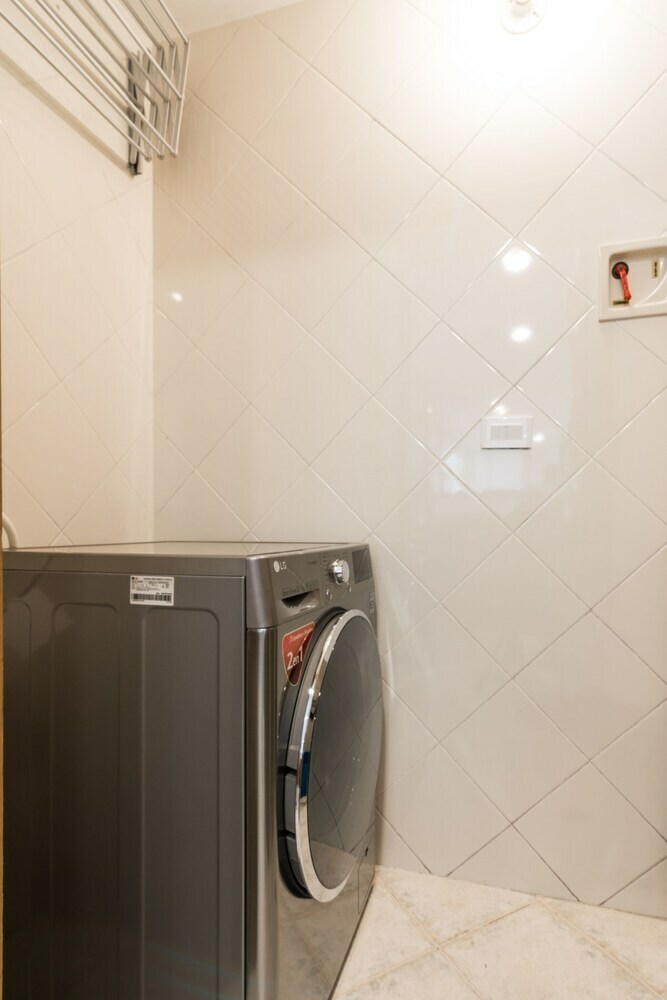 Apartamentos Alcazar de Oviedo By Nomad Guru