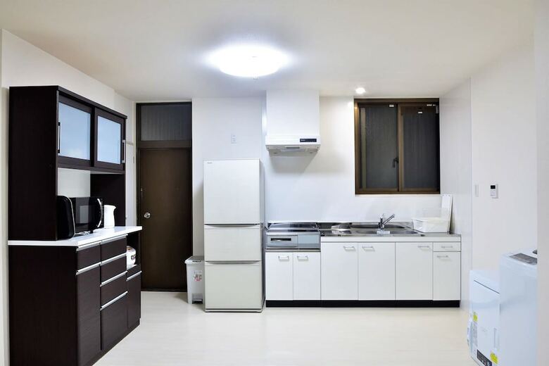 Apartamentos Charles Miyahara
