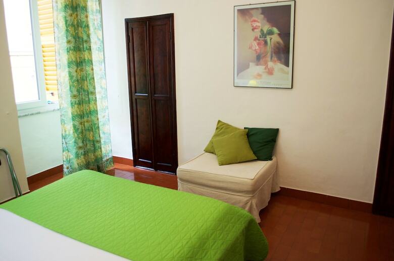Giramondo Room And Breakfast