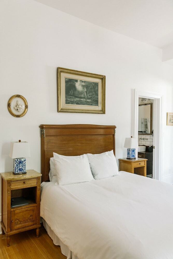 Hotel Merrill House