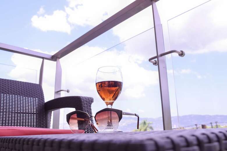 Executive Skylight 20south Apartment