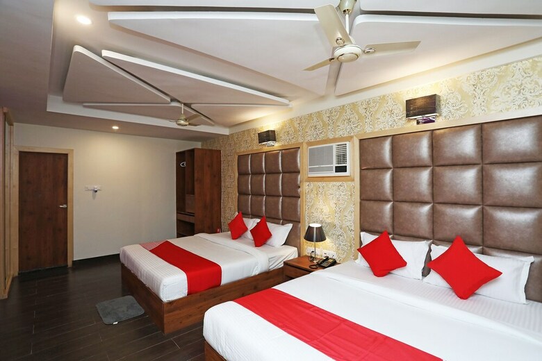Hotel Oyo 28757 Pikus Inn