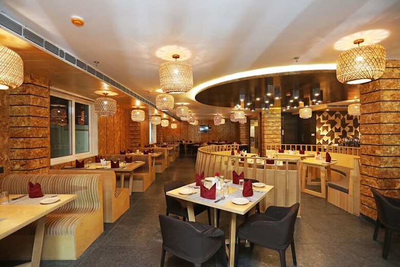 Hotel Oyo 28757 Pikus Inn