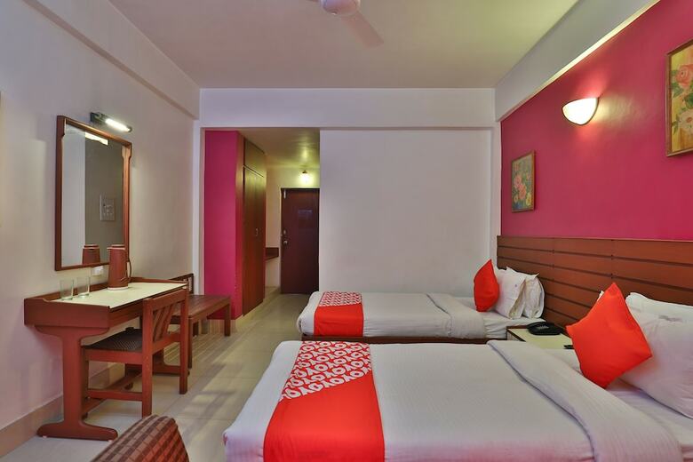 Oyo 24534 Hotel President