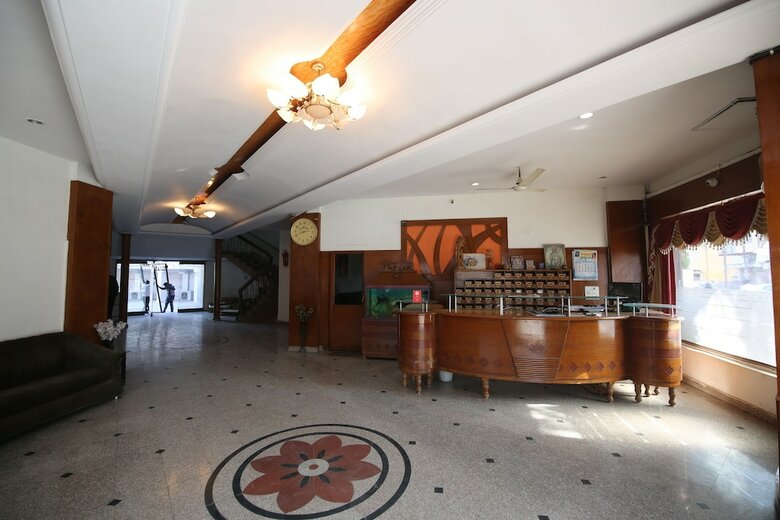 Hotel Oyo 25064 Chandrika