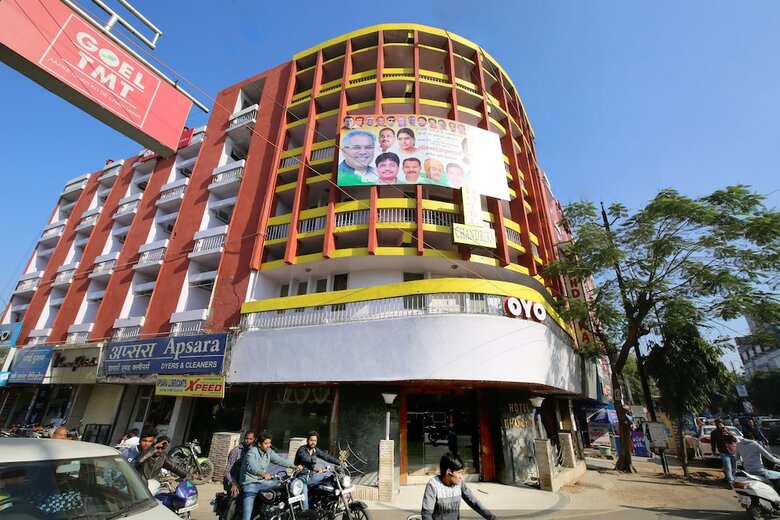 Hotel Oyo 25064 Chandrika
