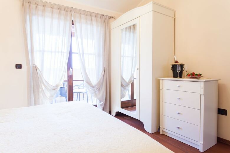Villa Mira