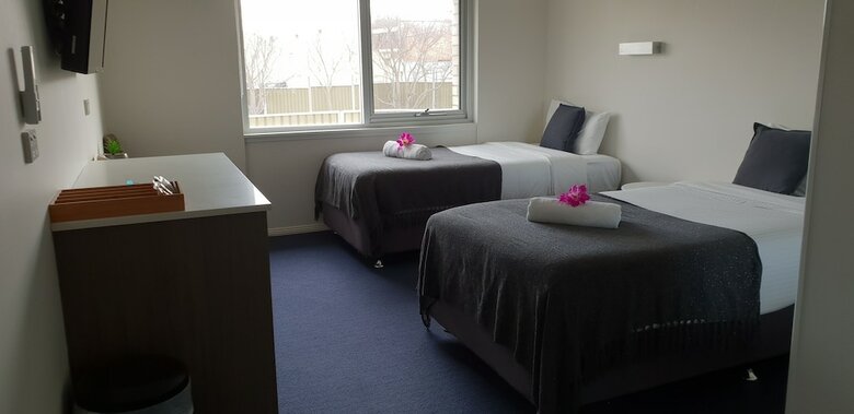 Motel Carlton Suites