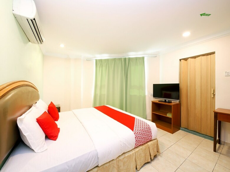 Oyo 775 Hotel Sahara Inn