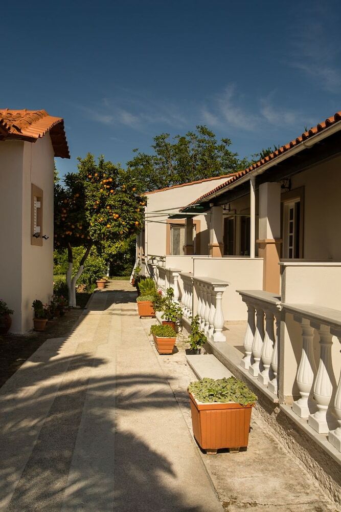 Apartamentos Paradise Village