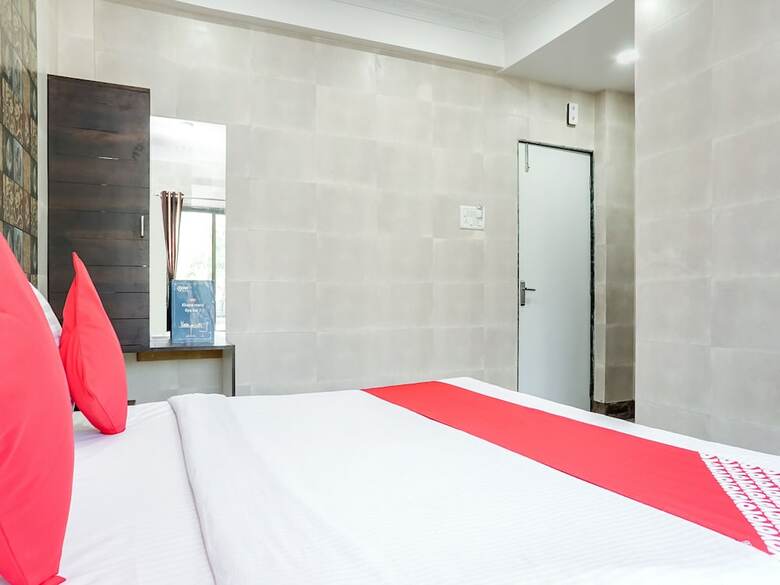 Hotel Oyo 24261 Ellegance Hill Resort