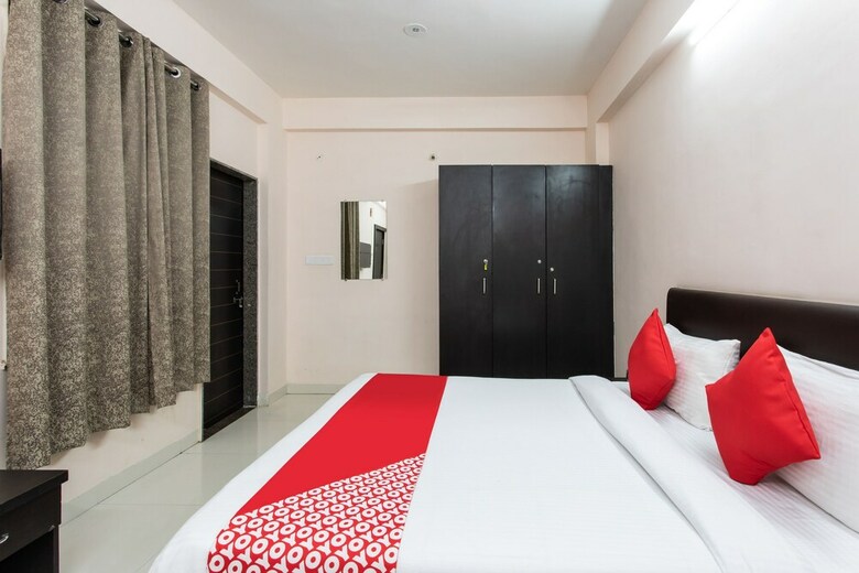 Oyo 27654 Hotel Grand Valley