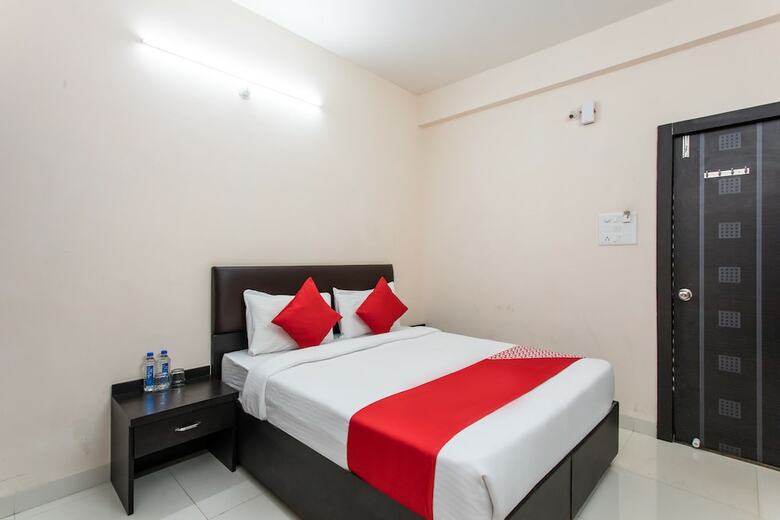 Oyo 27654 Hotel Grand Valley