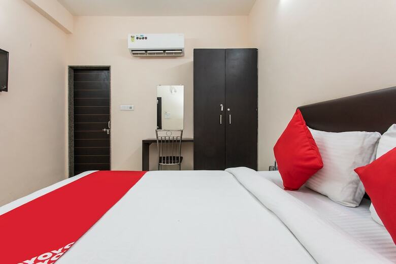 Oyo 27654 Hotel Grand Valley