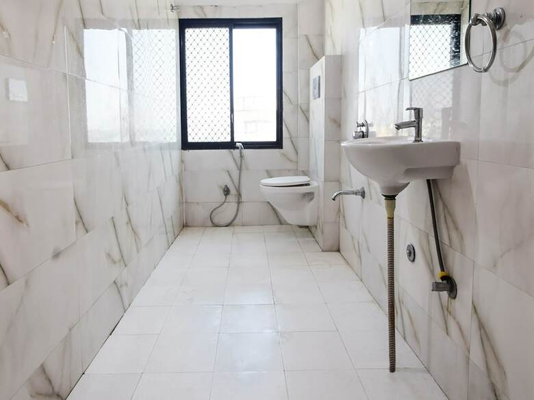Oyo 28143 Hotel Abhinam