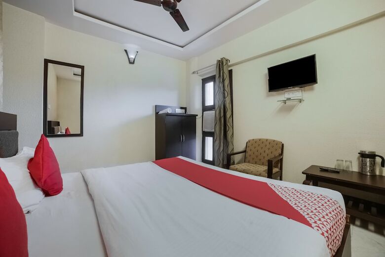 Oyo 28766 Hotel Siddharth