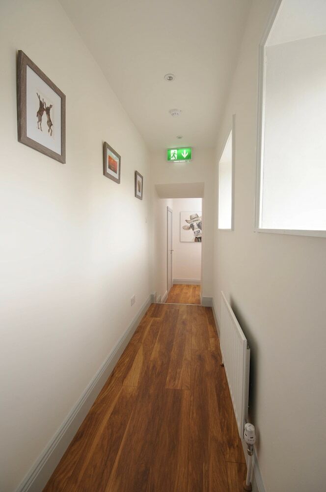 Hotel Lodge At The Old Barracks