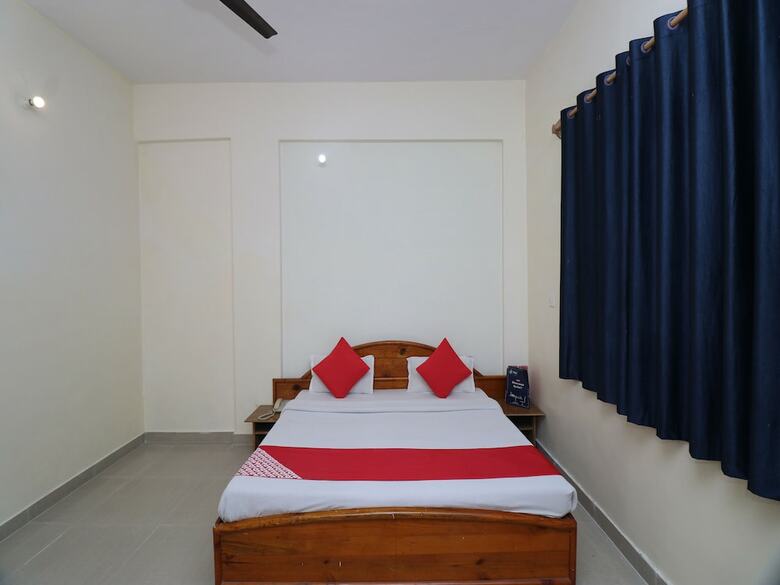 Oyo 24489 Hotel Greenwood