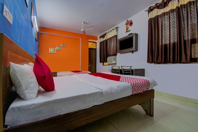 Oyo 23108 Hotel Bagga Vilas