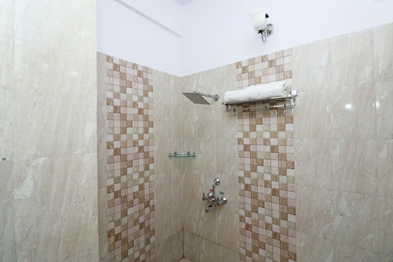 Hotel Oyo 5589 Pine Oak Resort