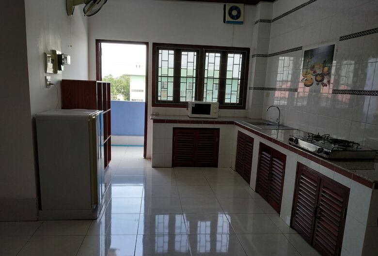 Hotel Baaris Residency & Apartment