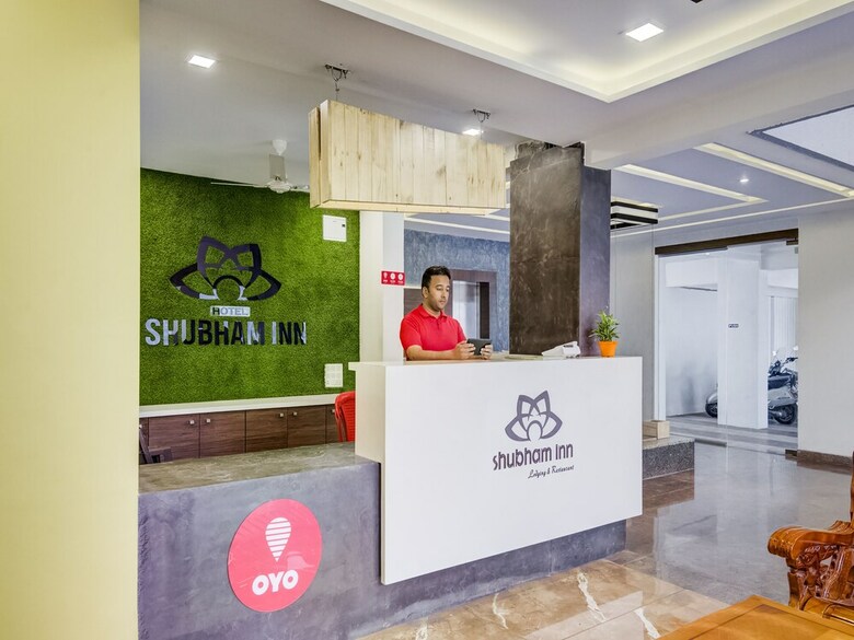 Oyo 28164 Hotel Shubham Inn